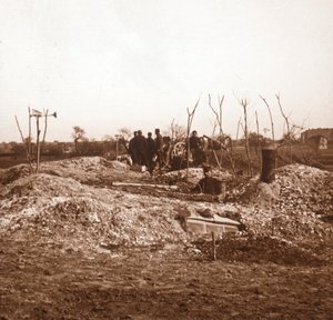Batería oculta, c1914-c1918 de Unbekannt