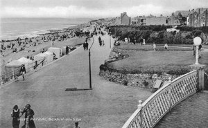 Veraneantes en West Parade, Bexhill-on-Sea, East Sussex de Unbekannt