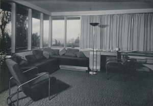 Casa en Los Ángeles por Richard J Neutra - Una toma interior de los cuartos de estar de Unbekannt
