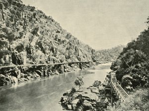 En la garganta de la catarata, 1901 de Unbekannt