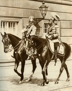 Kaiser Wilhelm II y el Rey Jorge V en Berlín, Alemania, 1911, 1935 de Unbekannt