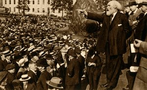 Keir Hardie da un discurso en Trafalgar Square, Londres, 2 de agosto de 1914, 1933 de Unbekannt