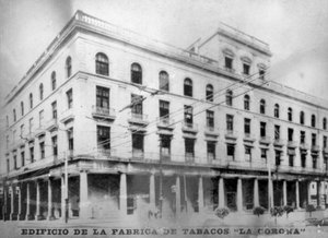 La Corona, fábrica de tabaco, 1920s