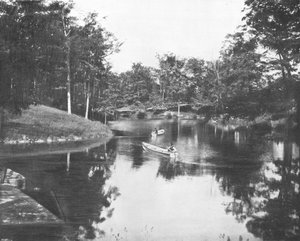 Lago en los terrenos del Hogar de los Soldados, Milwaukee, Wisconsin, EE.UU., c1900 de Unbekannt