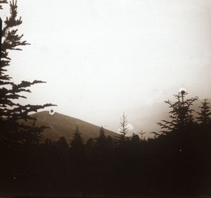 Paisaje, humo en la distancia, Alsacia