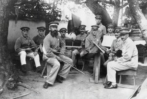 Miembros de una orquesta de campo de prisioneros de guerra alemana en la Prefectura de Tokushima, c. 1917 de Unbekannt