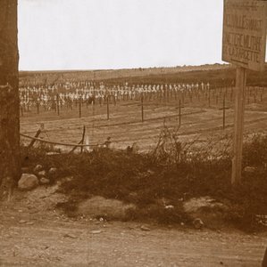 Cementerio militar, Neuville-Saint-Vaast, norte de Francia, c. 1914-c. 1918 de Unbekannt