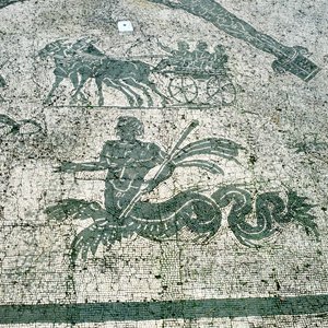 Mosaico, Carros tirados por mulas con viajeros, Cisarii, c1st Century AD