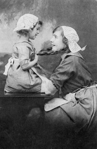 Madre e hija, principios del siglo XX de Unbekannt