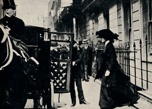 El Sr. Churchill parte para la luna de miel de Unbekannt