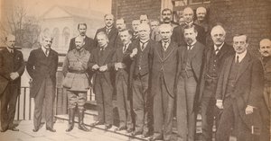 Sr. Lloyd George, Primer Ministro, y algunos de sus colegas en 1917, c1917, 1935 de Unbekannt