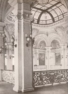 Biblioteca Nacional: una esquina de la galería con vista a la sala de lectura pública, 1914 de Unbekannt