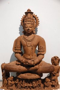Museo Nacional de India, Delhi. Yoganarayana. Chandela