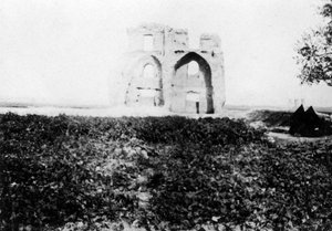 Ruina antigua en las orillas del río Tigris, Mosul, Mesopotamia, 1918