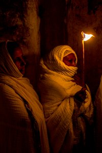 Vigilia de Pascua ortodoxa en la sección copta del Santo Sepulcro, Jerusalén, Israel, 2018 (foto)