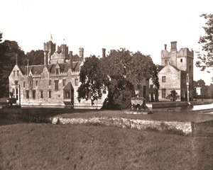 Oxburgh Hall, Norfolk, 1894 de Unbekannt