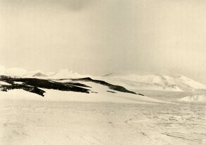 Parte de la Cordillera de la Reina Alexandra 1500 pies arriba del glaciar, c1908 de Unbekannt