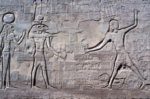 El faraón golpeando a sus enemigos, Templo de Jnum, períodos Ptolemaico y Romano de Unbekannt