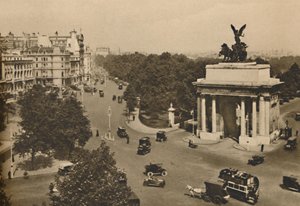 Piccadilly y la cuadriga de Constitution Hill, c1935 de Unbekannt