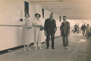 Jugando a los aros a bordo del SS Arandora Star, 1936 de Unbekannt