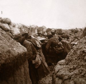 Preparándose para el ataque, Arne, Norte de Francia, c. 1914-c. 1918 de Unbekannt