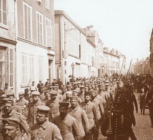 Prisioneros, Chalons, norte de Francia, c1914-c1918 de Unbekannt