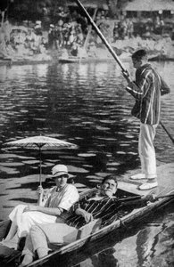 Paseo en bote en el Támesis, c1922 de Unbekannt