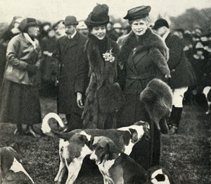 La Reina María y la Reina Alexandra en una reunión del West Norfolk Hunt en 1920, 1951 de Unbekannt