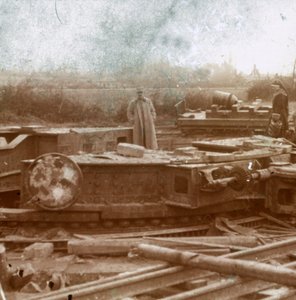 Montaje ferroviario para el cañón Big Bertha, c1914-c1918 de Unbekannt