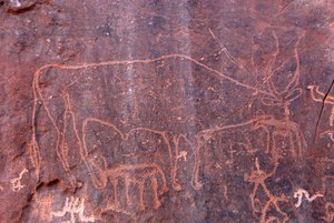 Pinturas rupestres en Inchalt, GHAT, LIBIA de Unbekannt