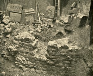 Restos romanos encontrados en un bastión de la Muralla de Londres, 1908 de Unbekannt