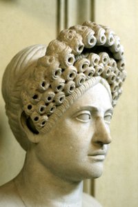 Peinado femenino romano, 54-68 d.C. de Unbekannt