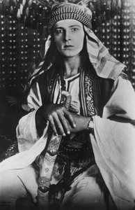 Rudolph Valentino 1895-1926 en El Jeque, 1921