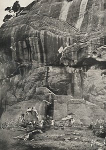 Sigiri, lado de ascenso en el norte del llamado Lowensteig, renovado con escaleras, escaleras y barandillas de Unbekannt
