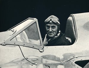 Sir Malcolm Campbell al volante de Bluebird, 1937