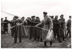 Tripulación de aterrizaje de dirigible soviético, Moscú, URSS, 1930-1933 de Unbekannt