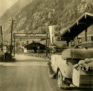 Inicio de la Carretera Alpina Alta de Grossglockner, Fusch an der Großglocknerstraße, Austria, c1935 de Unbekannt