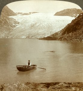 Corriente de hielo sólido glaciar Hardanger y lago donde se derrite, Noruega, c1905 de Unbekannt