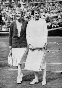 Suzanne Lenglen y Elizabeth Ryan antes de su último partido individual en Wimbledon, 1925 de Unbekannt