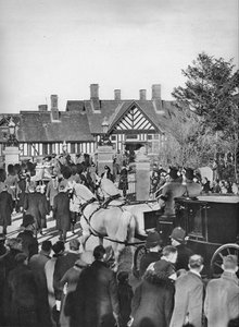 La Llegada del Ataúd del Rey Jorge a la Estación de Wolferton, 1936 de Unbekannt