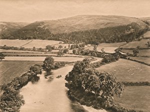 El Valle del Dee, desde el Montículo de Glendower, 1902 de Unbekannt