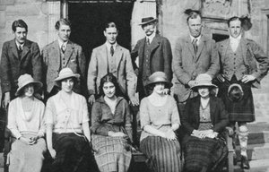 El Duque de York con el grupo de caza del Conde de Strathmore, Escocia, 1921 de Unbekannt
