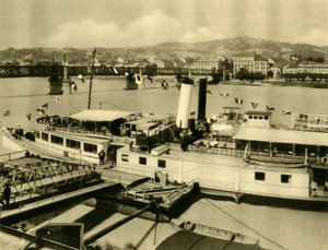 El vapor Franz Schubert en el río Danubio, Linz, Alta Austria, c1935 de Unbekannt