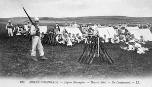 La Legión Extranjera Francesa en su campamento, c1910