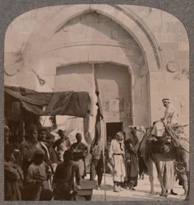 La Puerta de Jaffa cerrada, mostrando el Ojo de la Aguja, Jerusalén