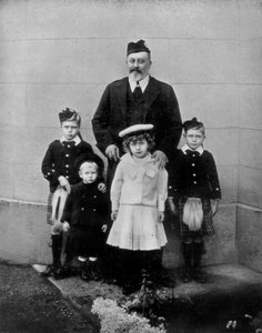 El difunto rey y algunos de sus nietos, c. 19102-1910 1910 de Unbekannt