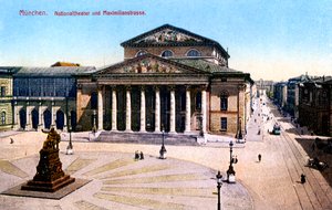 El Teatro Nacional y Maximilian Strasse, Múnich, Alemania, 1925 de Unbekannt