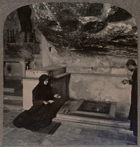 La Piedra de la Unción, Iglesia del Santo Sepulcro, Jerusalén, c1900 de Unbekannt