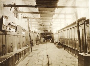 Las filas comerciales superiores en la Plaza Roja, Moscú, Rusia, 1886 de Unbekannt