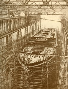 El transatlántico Doric de la White Star en construcción, c1930 de Unbekannt